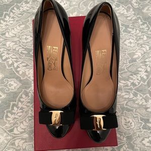 AUTHENTIC Salvatore Ferragamo